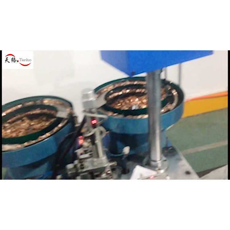 Assembly of socket copper head body