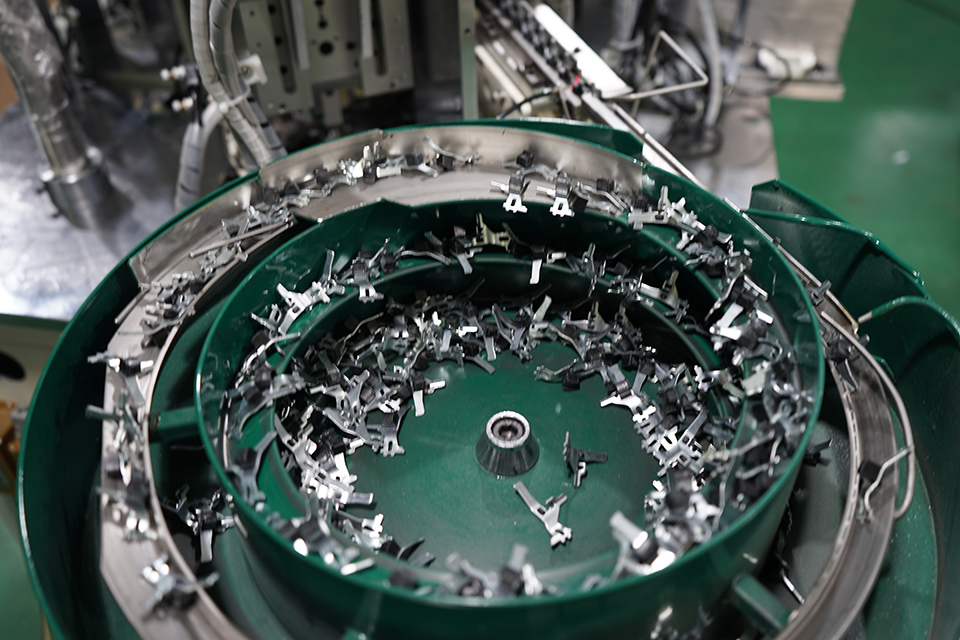 Switch seat assembly machine