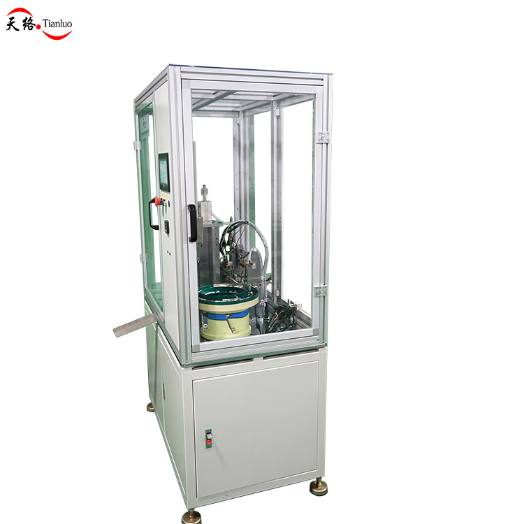 Automatic assembly machine for air valves