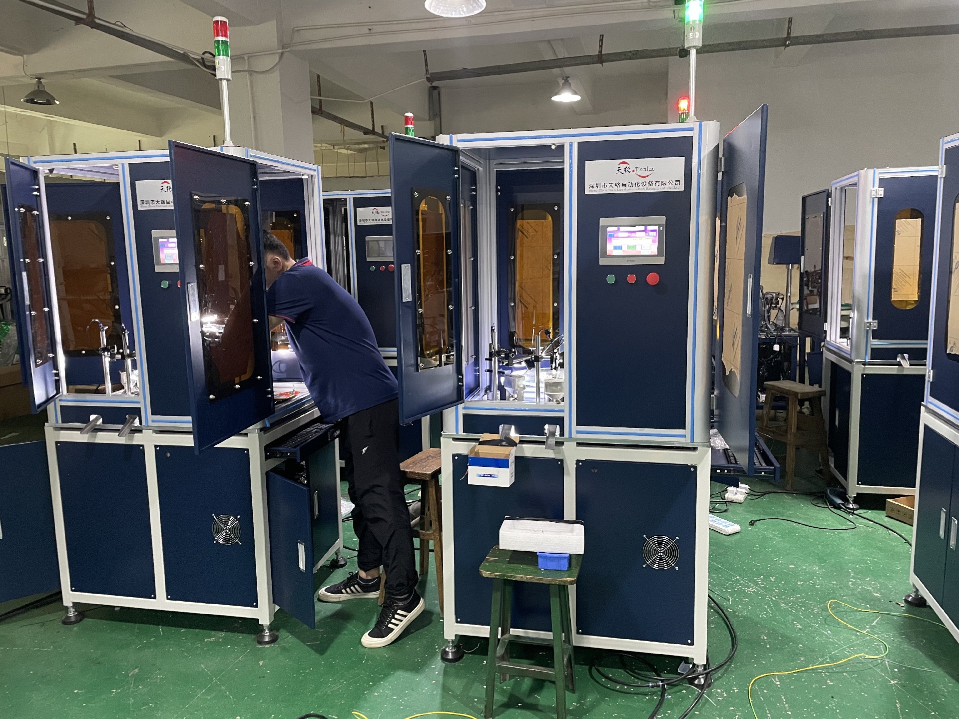 Visual inspection equipment